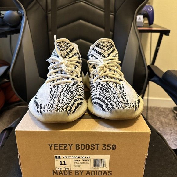 Size 11 - adidas Yeezy Boost 350 V2 Low Zebra
